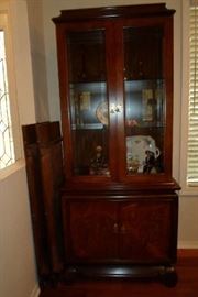 oriental design curio