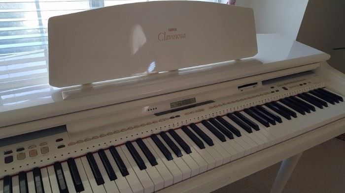 Clavinova Piano