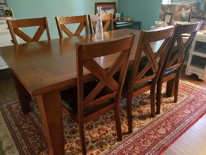 Nice Mission style dining room table and chairs