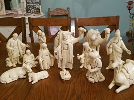 Beautiful Vintage Nativity set