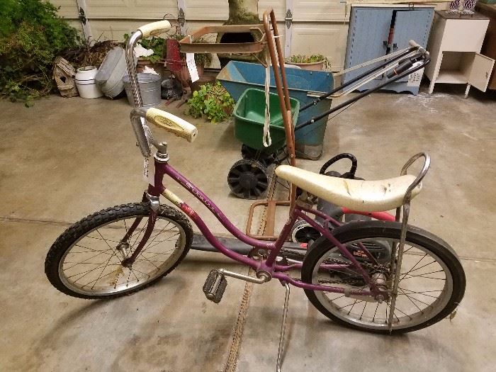 Vintage Schwinn Girls bike