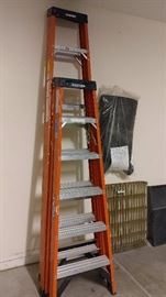 6' And 10' Fiberglass Ladders