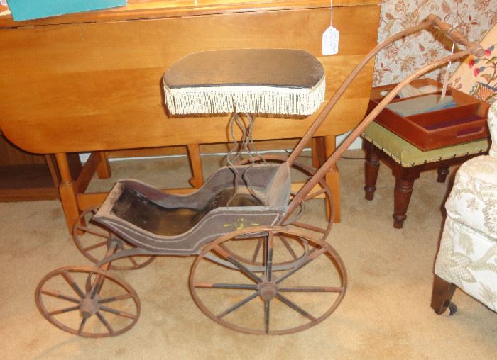 1800's Victorian doll stroller, made of wood and in very good condition.