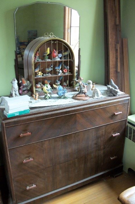 Deco dresser that goes with set with Bakelite handles