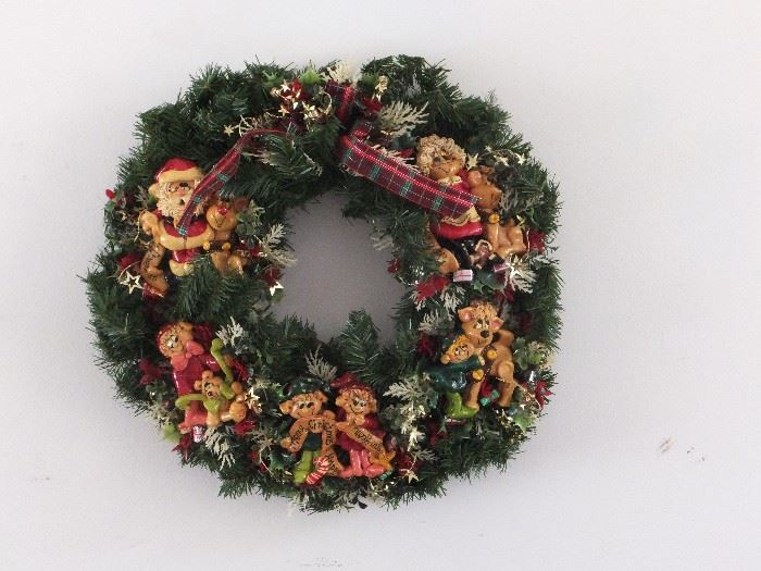 many wreaths available