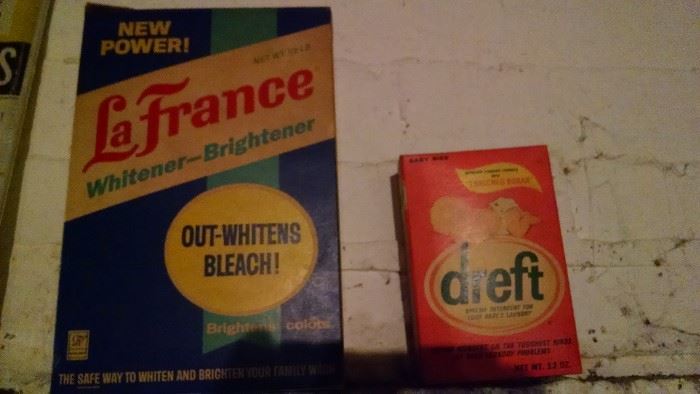 VINTAGE HOUSEHOLD CLEANERS