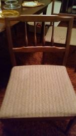 CLOSE-UP....DINING CHAIR