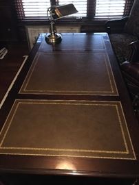EXECUTIVE LEATHER TOP SOLID WOOD DESK 58" LONG X 30" WIDE X 30" TALL
