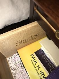 STANLEY BEDROOM SET- FOUR POST KING SIZE BED, 2 NIGHTSTANDS, DRESSER WITH MIRROR-MATTRESS NOT INCLUDED