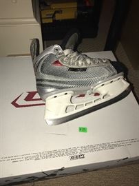 KIDS ICE SKATES