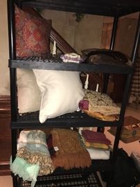 DECORATIVE PILLOWS AND LINENS