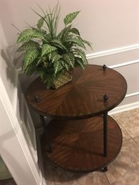 Uttermost accent table