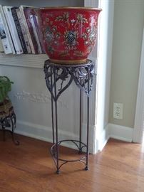 plant stand, with oriental decorative pot