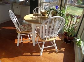  small kitchen table with 3 chairs