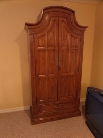 A very nice armoire by Thomasville -  in great condition! 