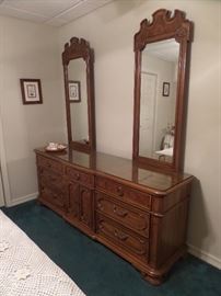 Thomasville double mirror dresser. 