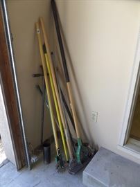 lawn & garden supplies 