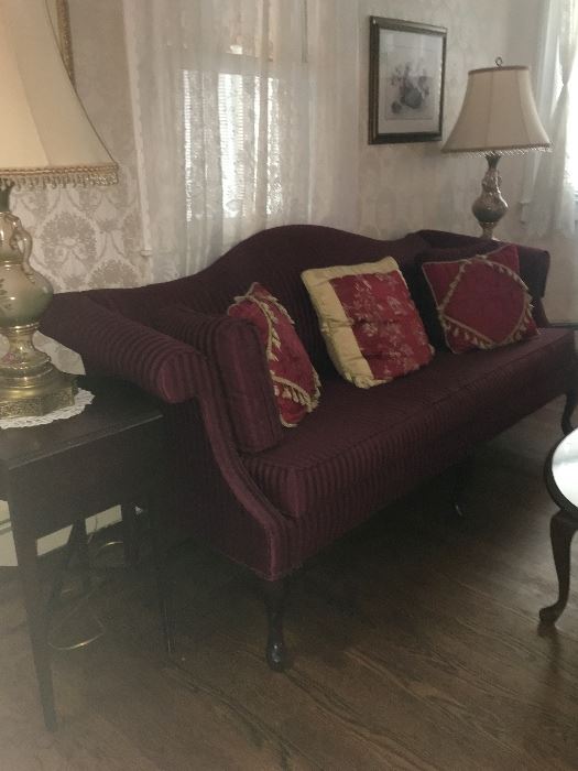 Traditional living room vintage sofa, end tables. lamps