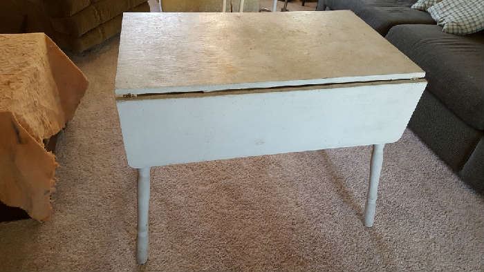 Drop leaf white country table