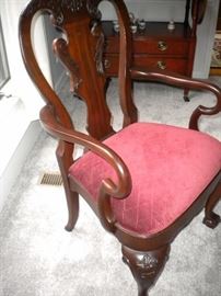 Chippendale style dining room chairs 4 side and 2 arm