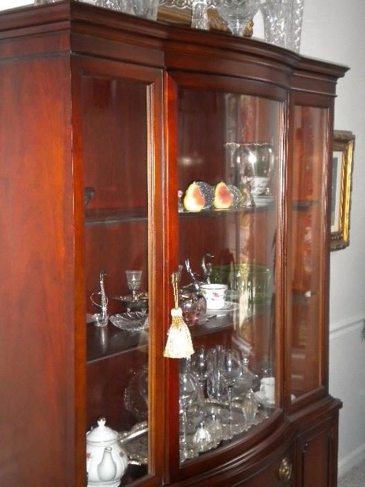 Drexel Travis Court 51″ Bow Front China Cabinet