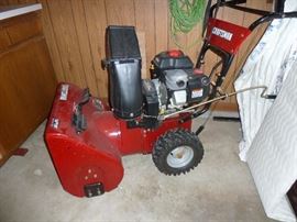 Craftsman electric start snow thrower 6.0 hp/24"