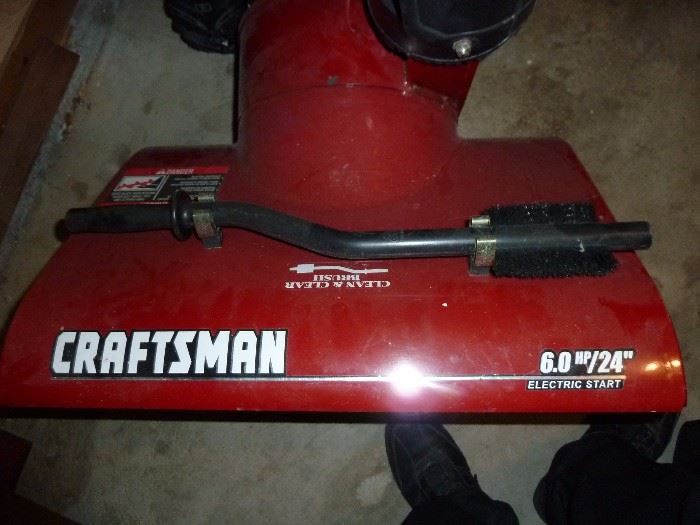 Craftsman electric start snow thrower 6.0 hp/24"