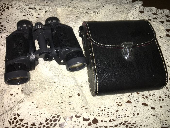 Jason Commander model 143 binoculars with case.