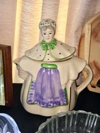 Newer Shawnee Granny Ann cookie jar.