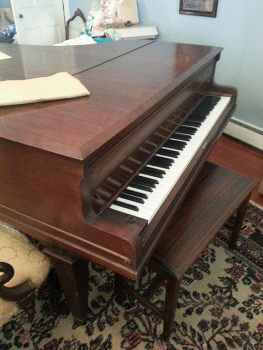 FREE piano! Must haul it off yourself!