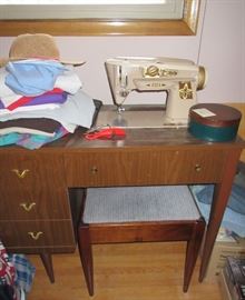 SEWING MACHINE WITH TABLE AND BENCH