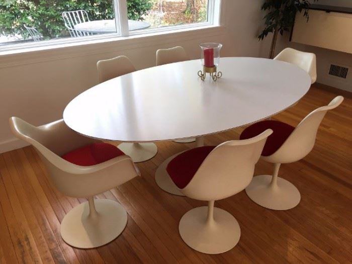 Saarinen Tulip Table and Chairs