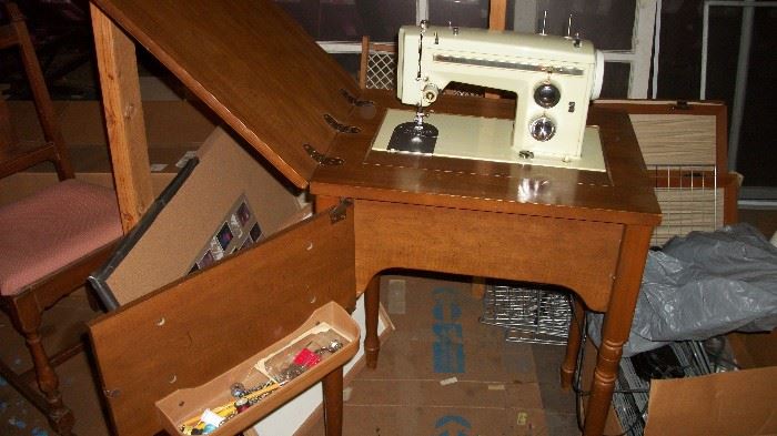 Kenmore Sewing machine
