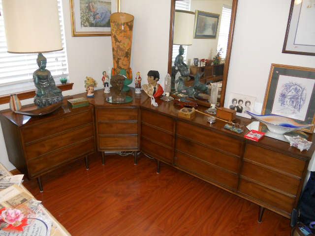 Rare Mid-Century Modern 3 Piece Dresser Set by Dixie
