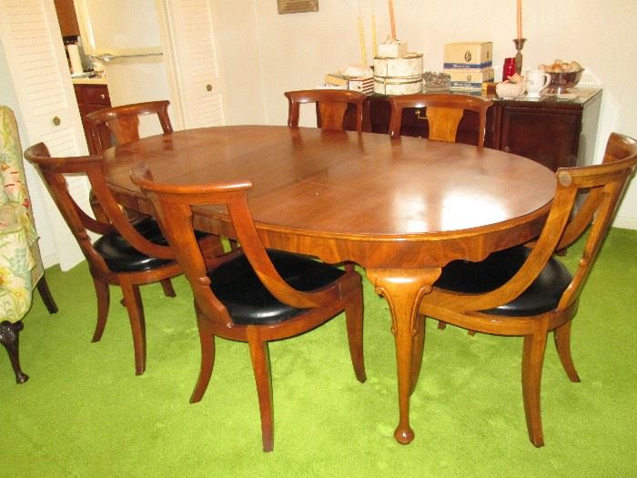 Mid Century Table w/3 leaves, 6 Chairs & Table Pads
