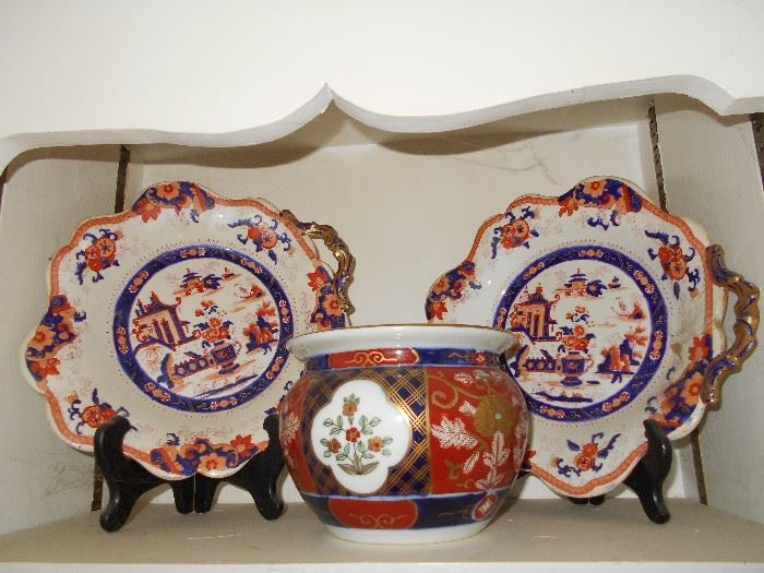 SOME ORIENTAL STYLE GLASS