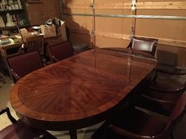 Close up of Top of Baker Table.  When not fully extended with both leaves as shown, this table converts to a Round smaller table.  Photo of Round Table to follow.