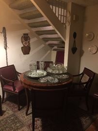 Baker Table in the Round position with no leaves in.