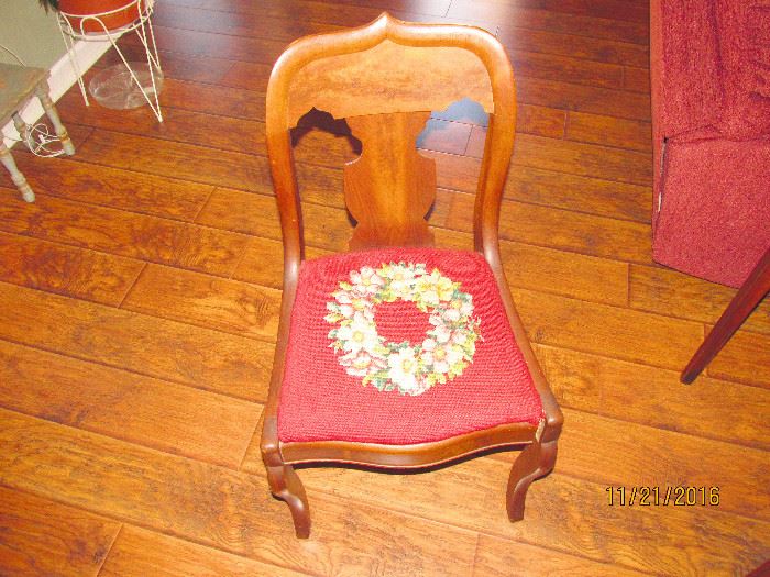 SMALL ANTIQUE CHAIR