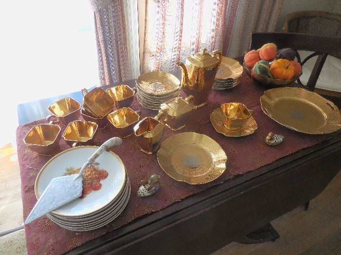 Vintage 22kt Gold Bavaria Dessert Set. Vintage Fruit Plates,