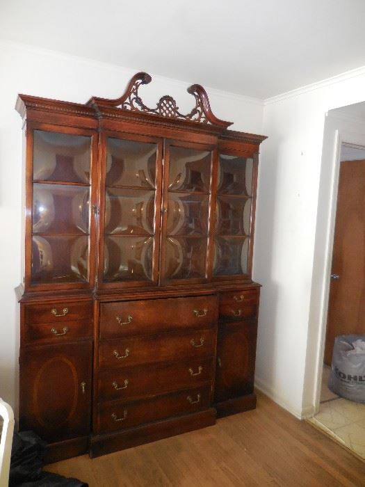 STUNNING!! Marshall Fields Mahogany Inlay Vintage Breakfront Secretary Drawer Pulls Out, Leather Top, Drawers.4 Drawer Chest, Storage. Fretwork.Curved Glass Panes..Lighted. Glass Shelves