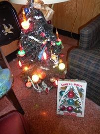 Vintage Bubble Light Christmas Tree.Shiny Brite Ornaments in Box