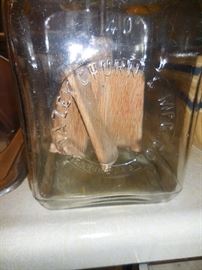 Vintage Dazy Butter Churn Glass, Metal Lid