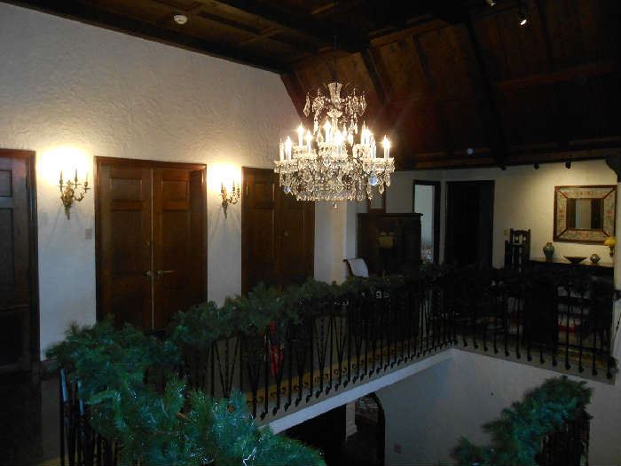 Second Floor: Although dark, you can see that the railing is still decorated--all the way to the loft!