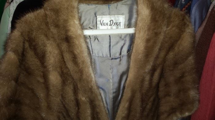 Vintage Van Dyke fur stoll