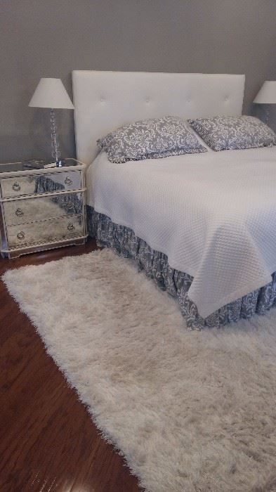 Tufted padded headboard  Queen  Mirrored                 and  side tables 3 drawers