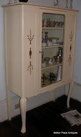 Provincial Hutch