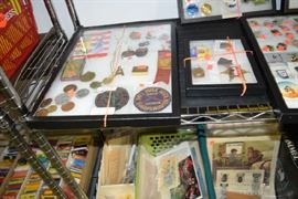 Pins, badges, collectibles