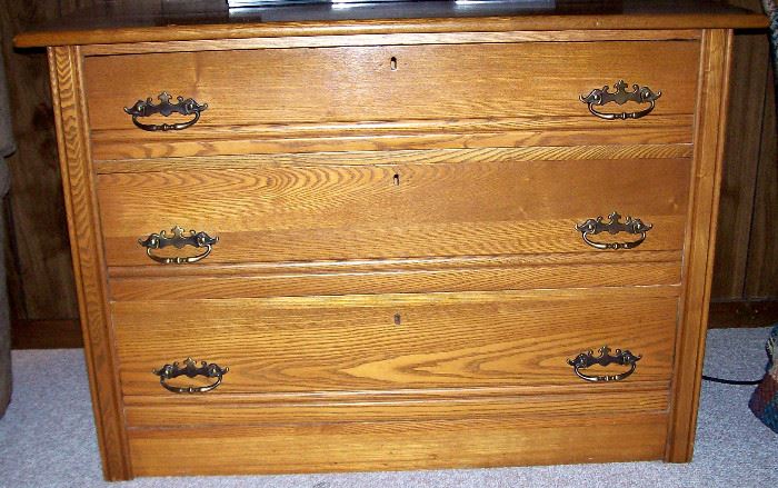 Oak three drawer antique chest
