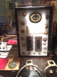 Civil War Medical Dr 1st Lt shoulder bars & Hat insignia assorted buttons